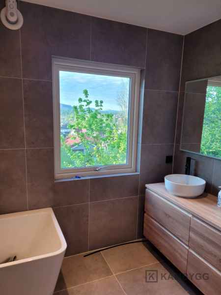 KAMBYGG_Project_025_42 Bad og del av hus &bull; KAMBYGG