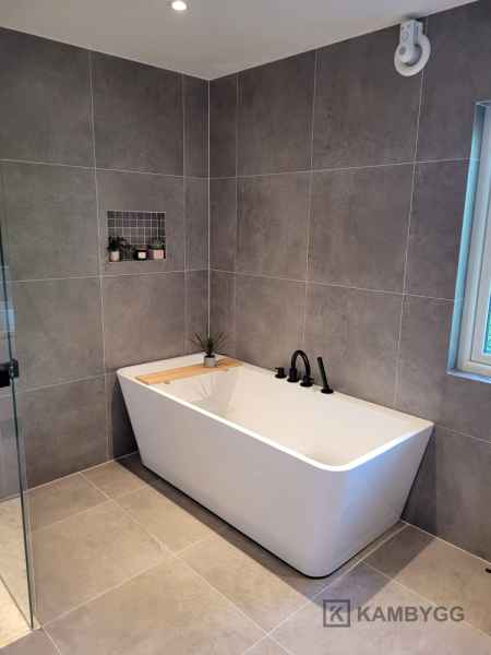 KAMBYGG_Project_025_45 Bad og del av hus &bull; KAMBYGG